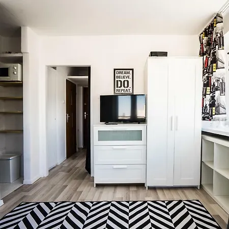 Elegant Panoramic Varsó